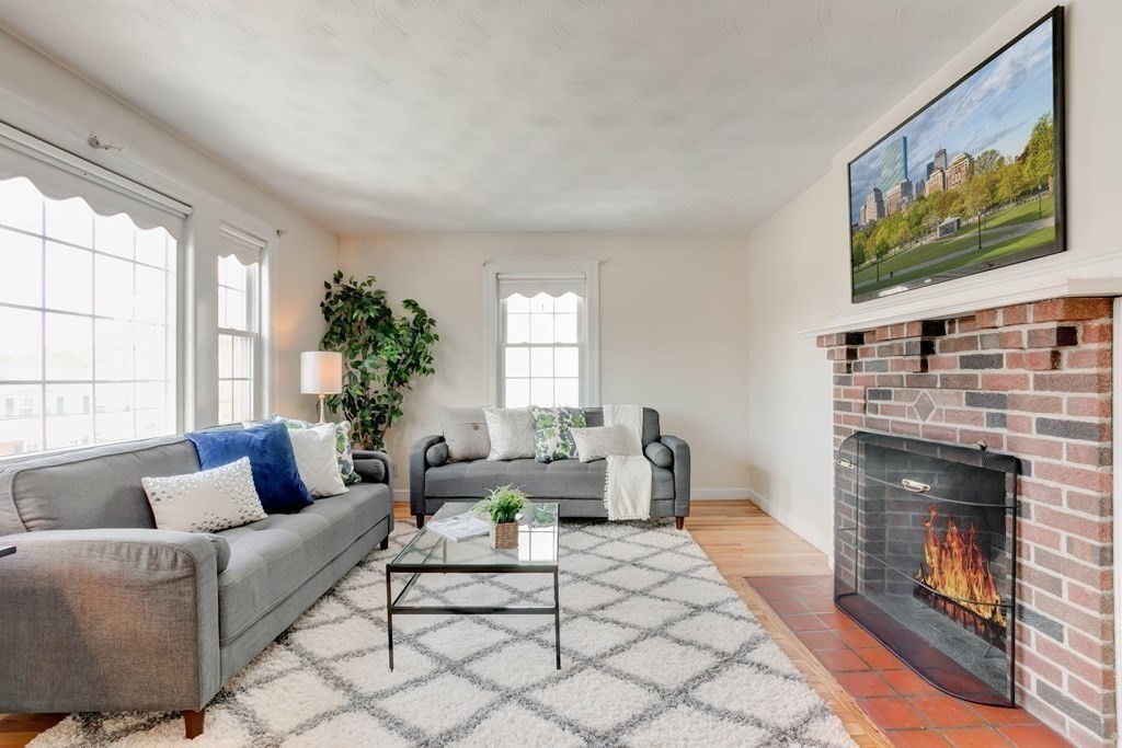 31 Heard Road Arlington, MA 02474 - Photo 3 of 35 Gallery Image 3
