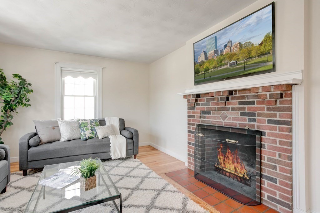 31 Heard Road Arlington, MA 02474 - Photo 6 of 35 Gallery Image 6