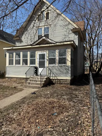 $340,000 | 2723 Dupont Avenue North, Minneapolis, MN 55411