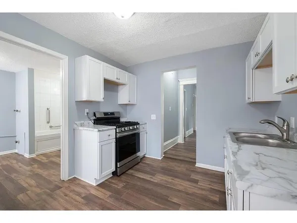$340,000 | 2723 Dupont Avenue North, Minneapolis, MN 55411
