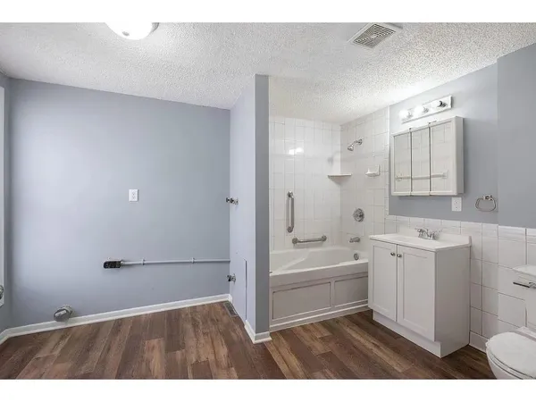 $340,000 | 2723 Dupont Avenue North, Minneapolis, MN 55411