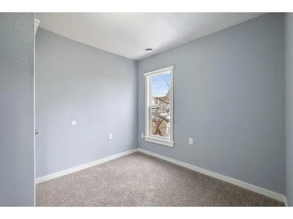 $340,000 | 2723 Dupont Avenue North, Minneapolis, MN 55411
