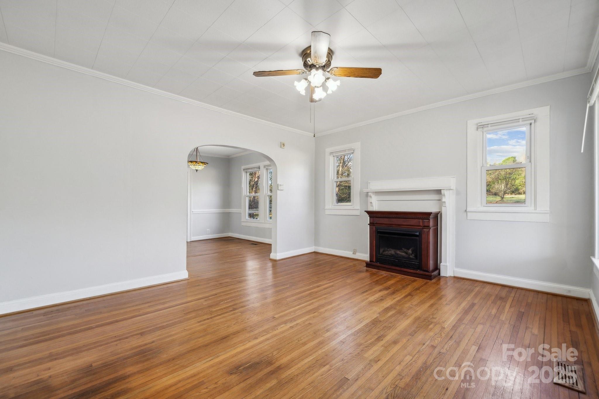 6202 Randy Drive Charlotte, NC 28215 - Photo 8 of 36 Gallery Image 8