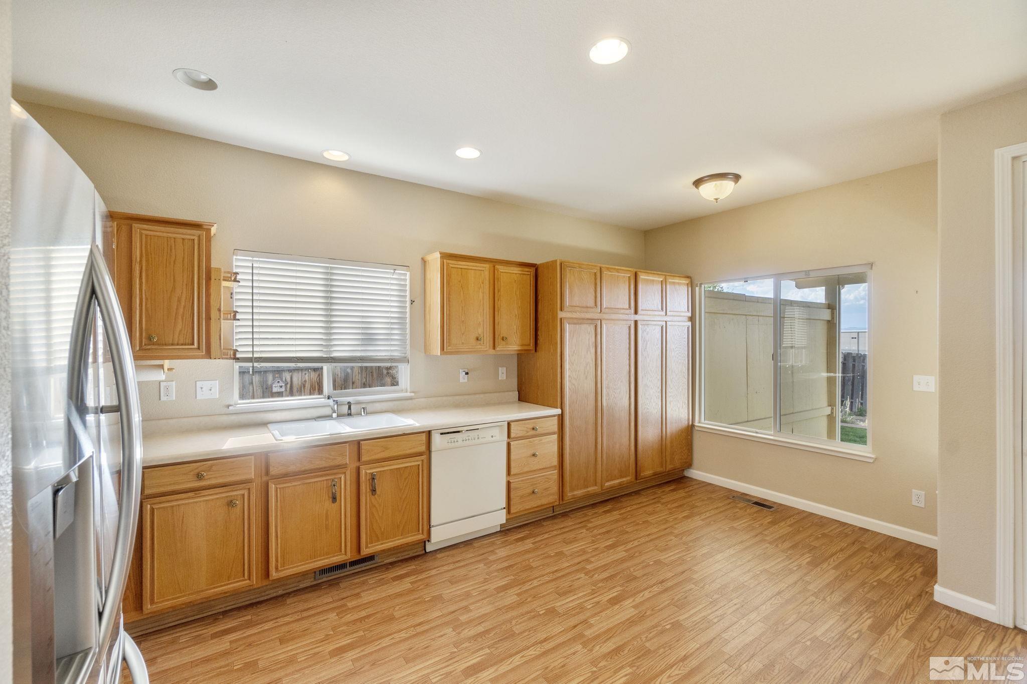901 West Golden Valley Road Reno, NV 89506 - Photo 9 of 35 Photo 10