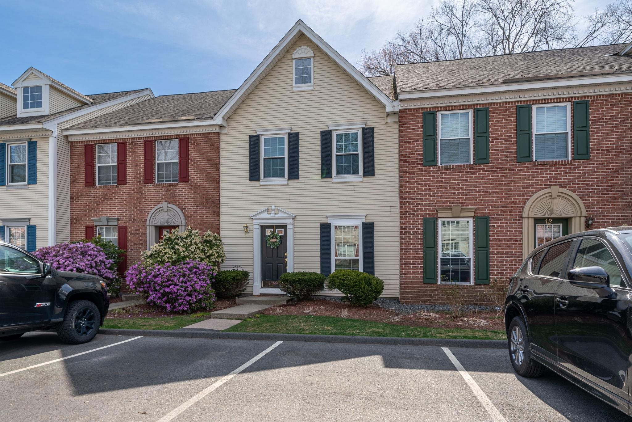 10 Bernards Road Merrimack, NH 03054 - Photo 1 of 32 Gallery Image 1