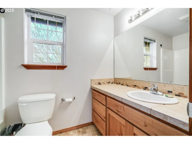 $465,000 | 461 Northeast Airpark Way, Newberg, OR 97132