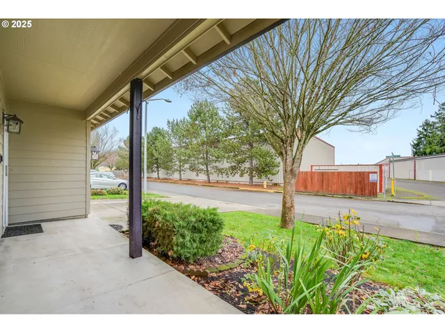 $465,000 | 461 Northeast Airpark Way, Newberg, OR 97132