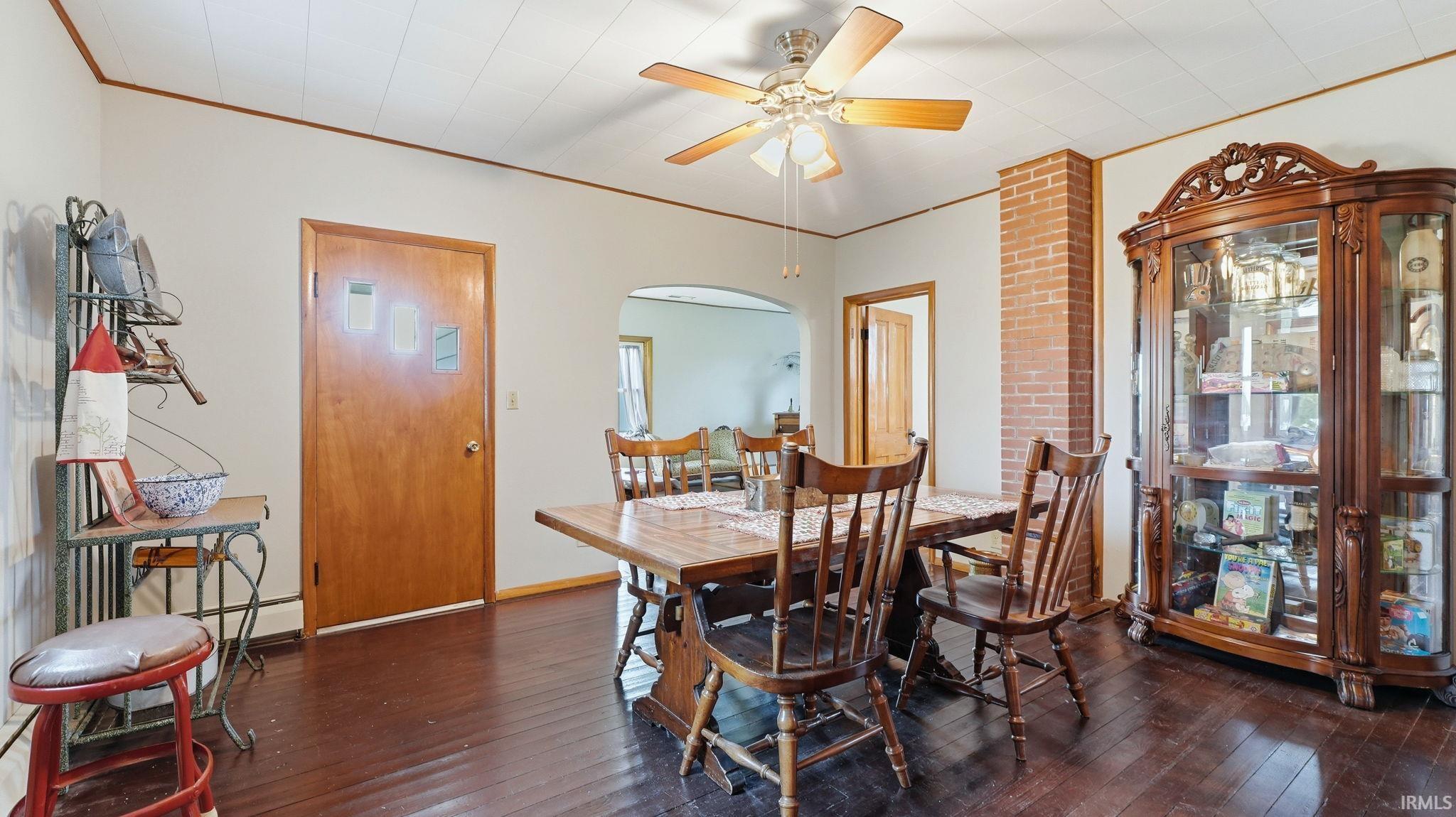 1350 North Warren Road Huntington, IN 46750 - Photo 5 of 35 Gallery Image 5
