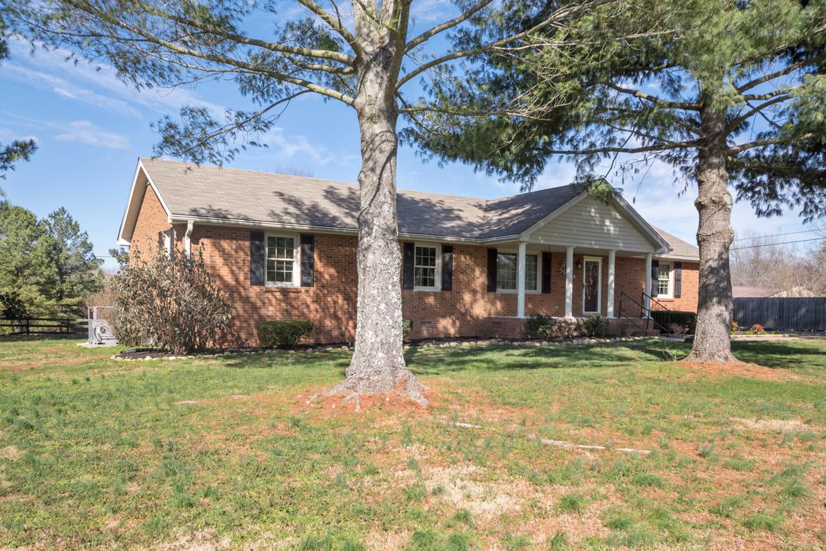 216 Point Road Portland, TN 37148 - Photo 1 of 30