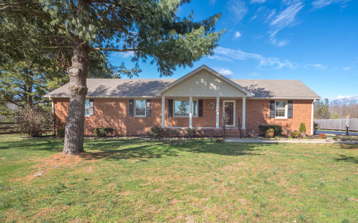 216 Point Road Portland, TN 37148 - Photo 3 of 30