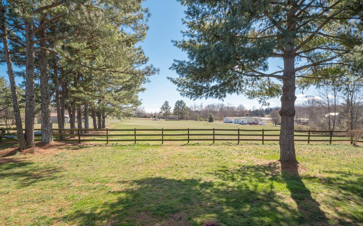 216 Point Road Portland, TN 37148 - Photo 7 of 30