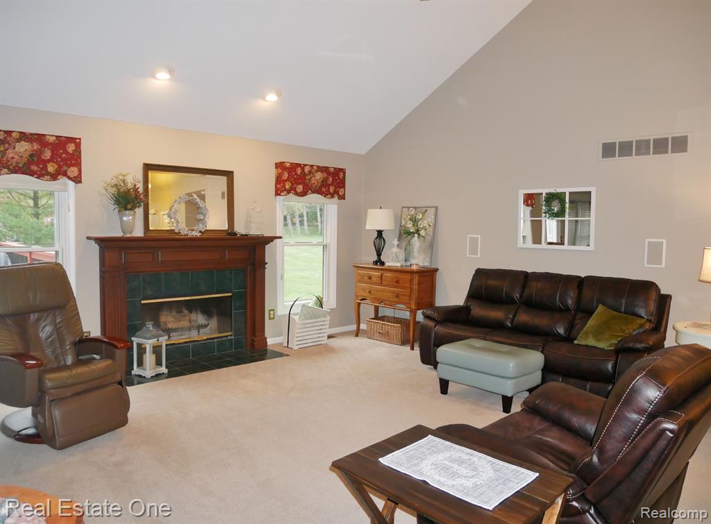 3328 Brompton Rochester Hills, MI 48309 - Photo 17 of 35