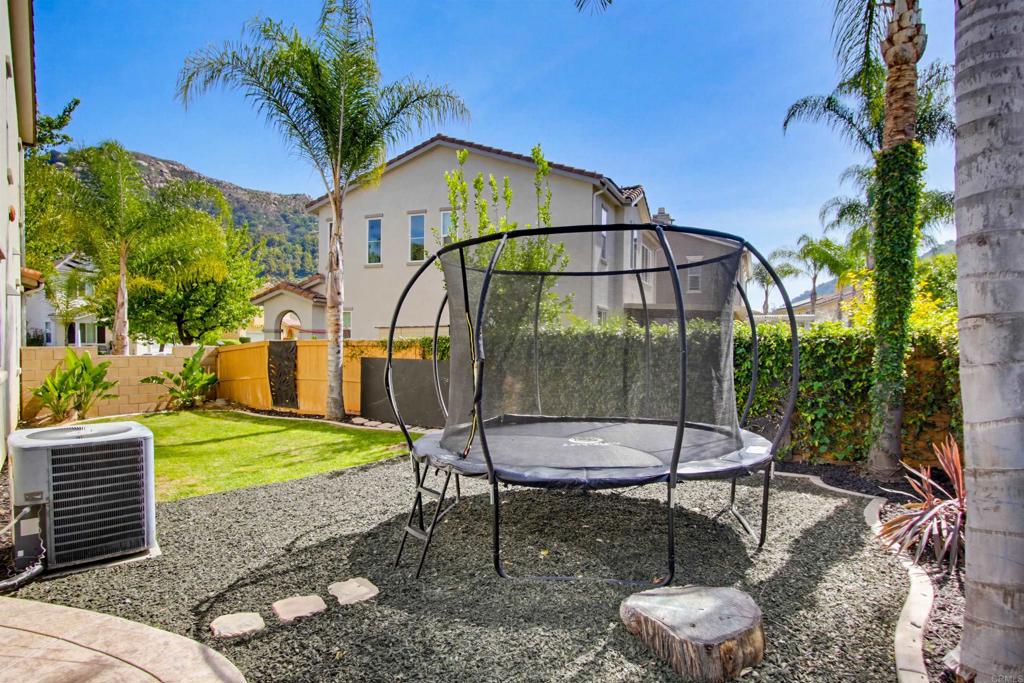 3954 Lake Shore Street Fallbrook, CA 92028 - Photo 31 of 44