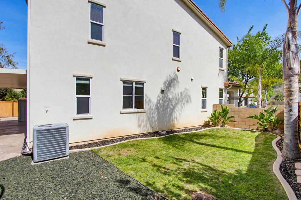 3954 Lake Shore Street Fallbrook, CA 92028 - Photo 32 of 44