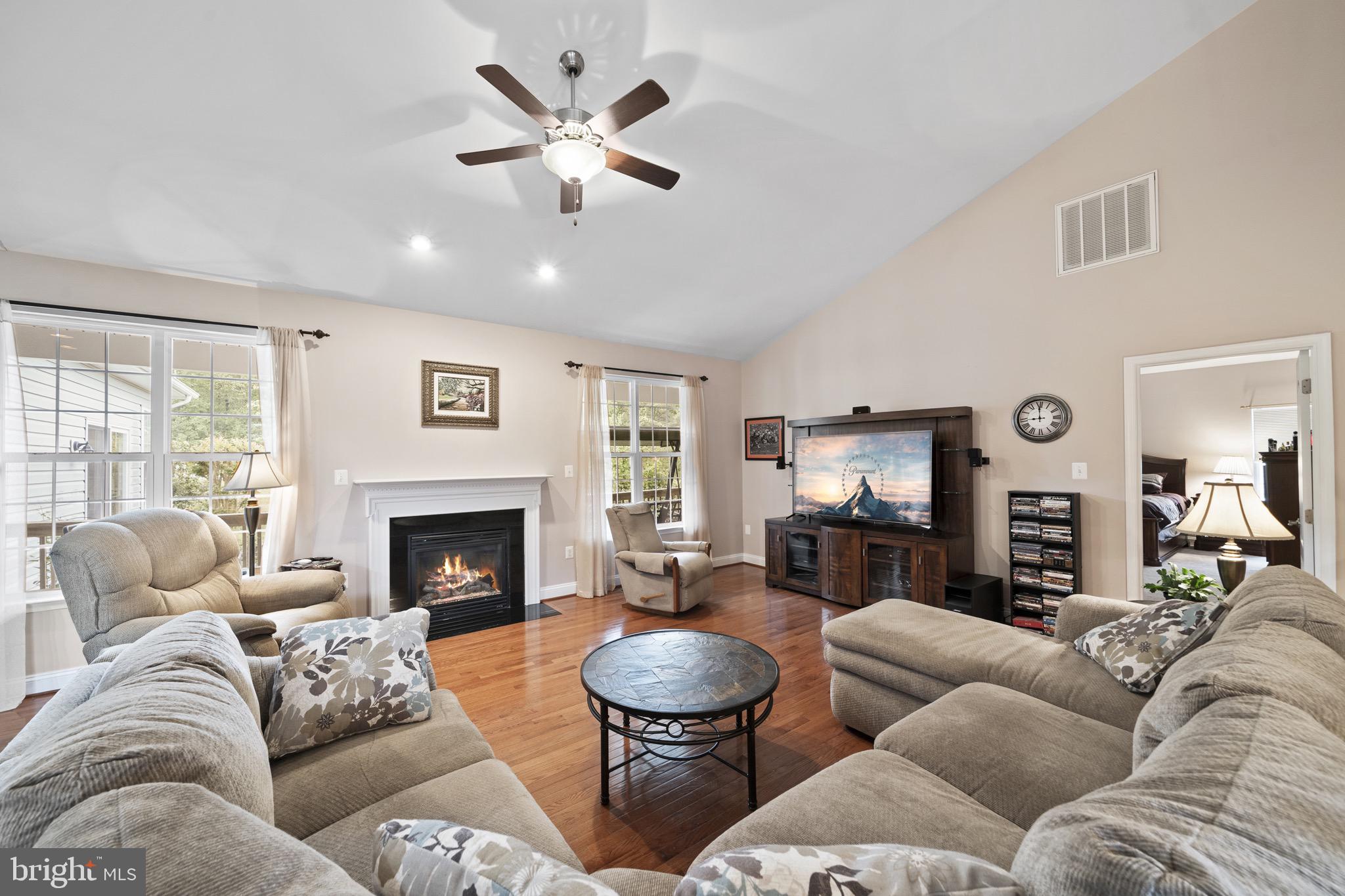 1560 Emmanuel Church Road Huntingtown, MD 20639 - Photo 9 of 48