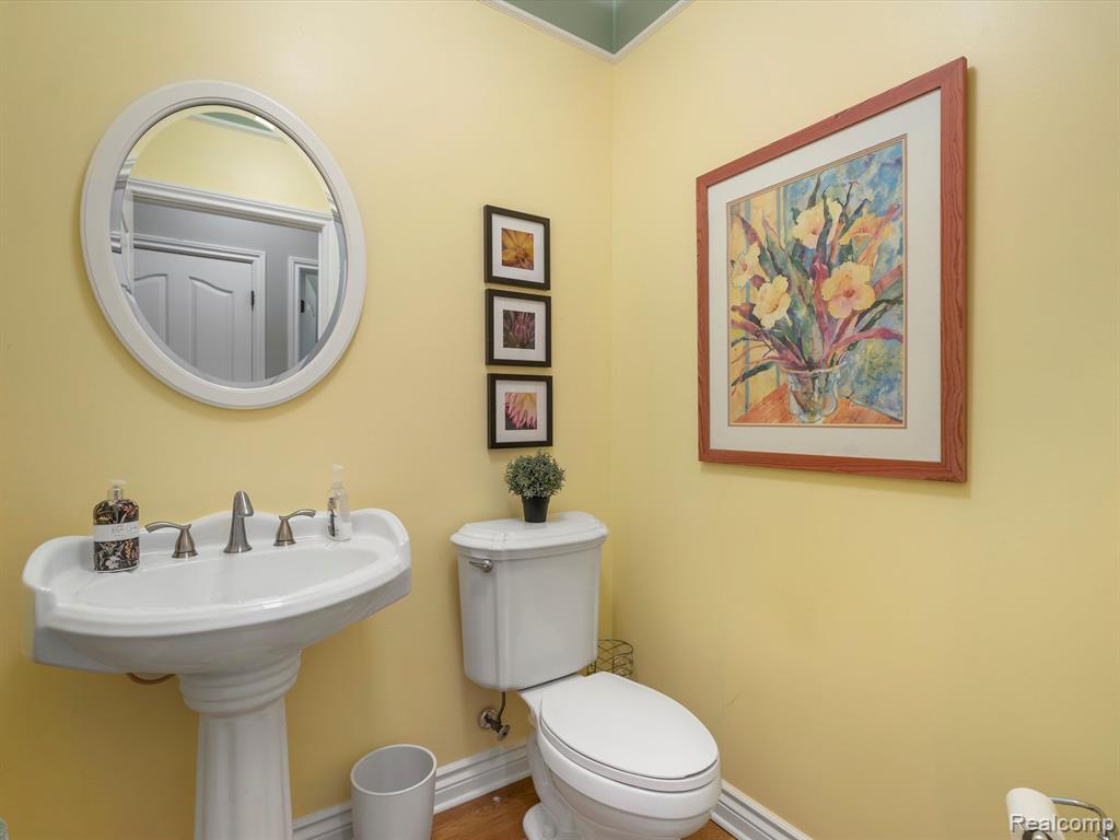 1331 Avon Circle West Rochester Hills, MI 48309 - Photo 26 of 54