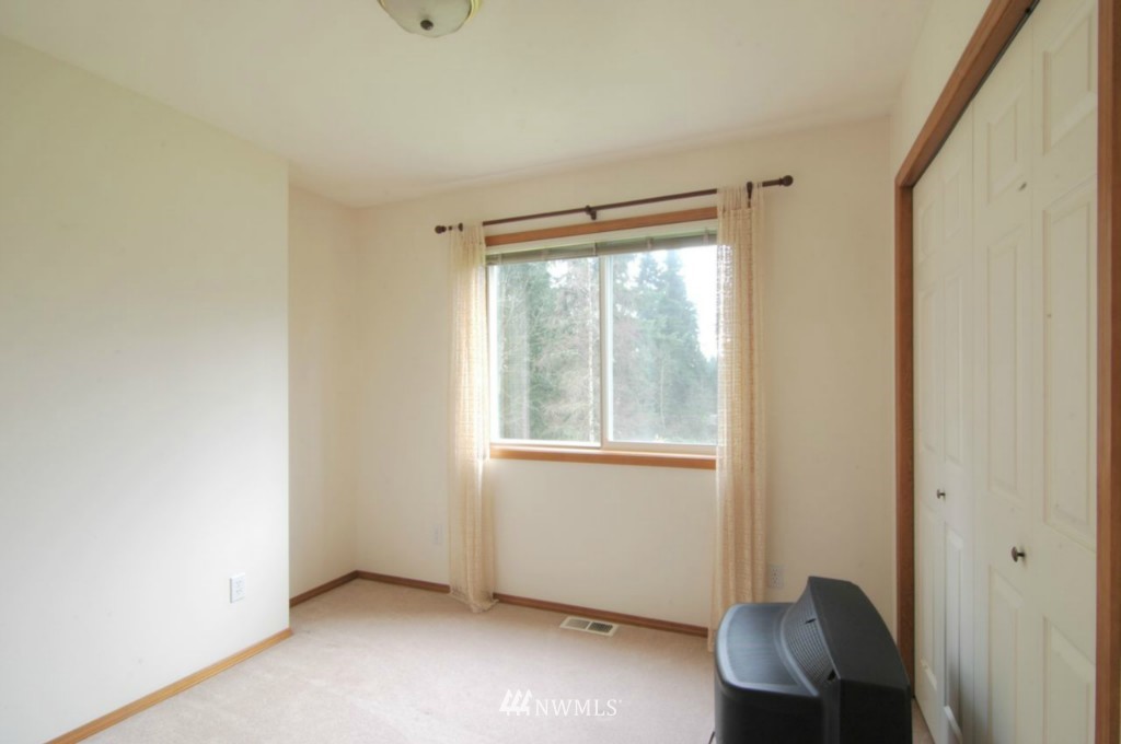 24205 1st Place West Bothell, WA 98021 - Photo 7 of 12