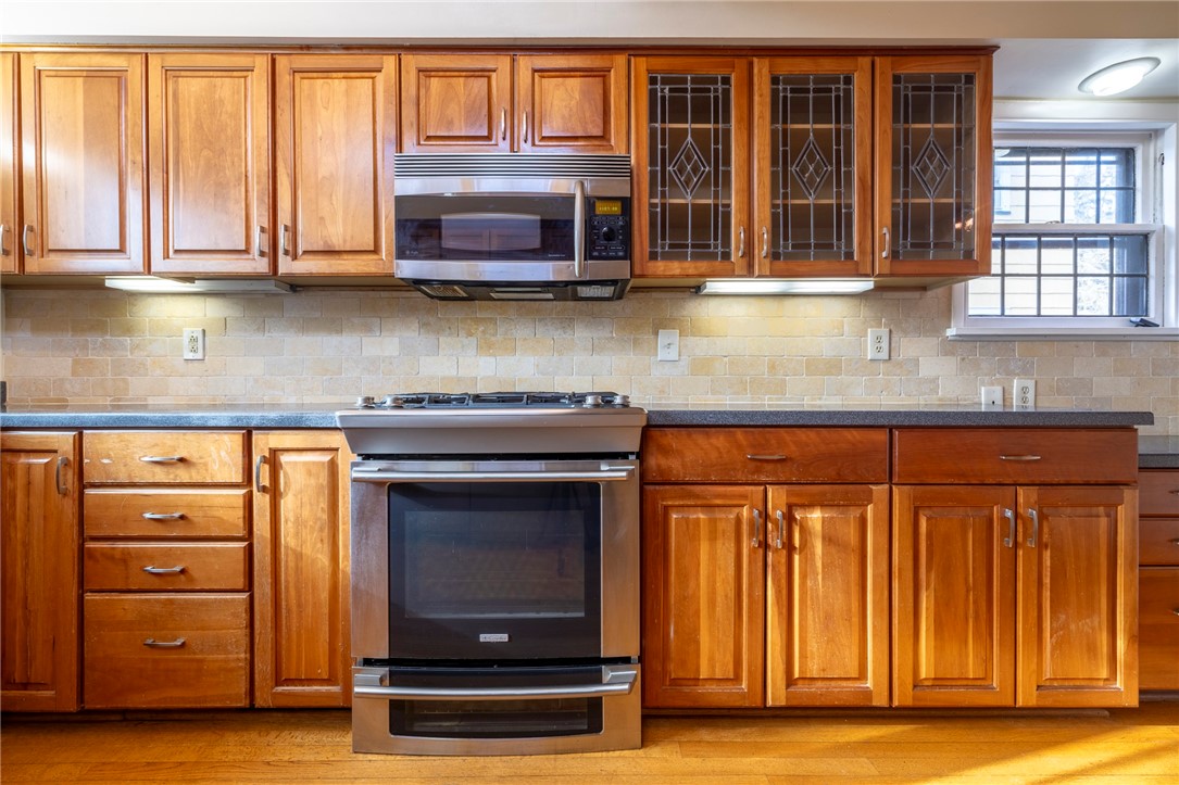 305 Castlebar Road Rochester, NY 14610 - Photo 26 of 48