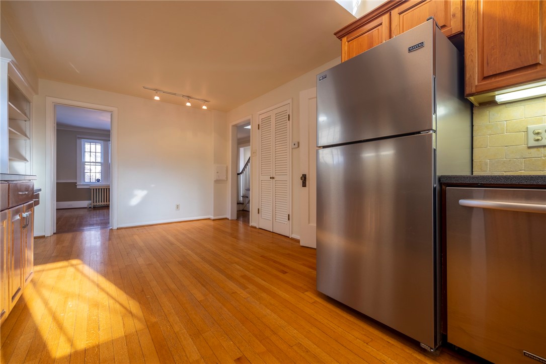 305 Castlebar Road Rochester, NY 14610 - Photo 29 of 48