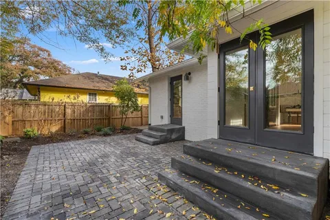 a view of a back yard of the house