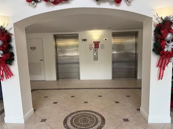 $347,000 | 9300 Fontainebleau Boulevard, Unit E101, Miami, FL 33172