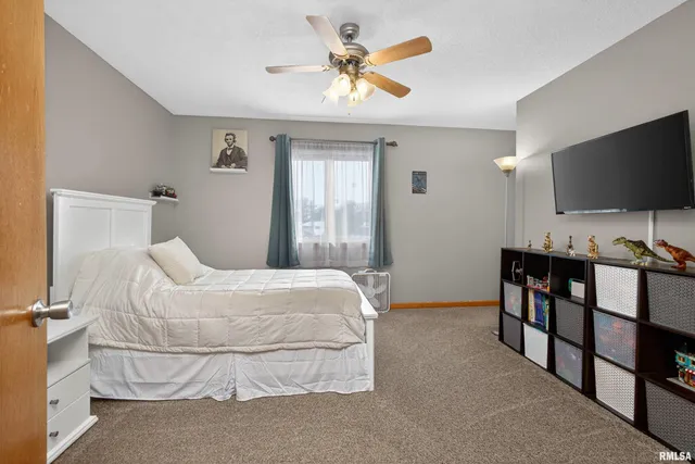 $289,000 | 313 Sullivan Drive, Colona, IL 61241