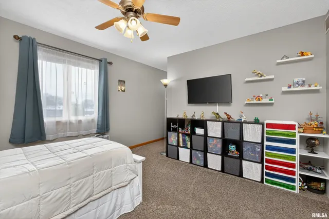 $289,000 | 313 Sullivan Drive, Colona, IL 61241