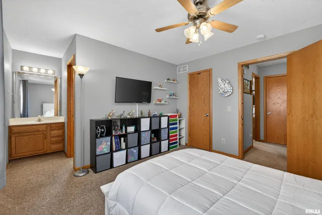 $289,000 | 313 Sullivan Drive, Colona, IL 61241