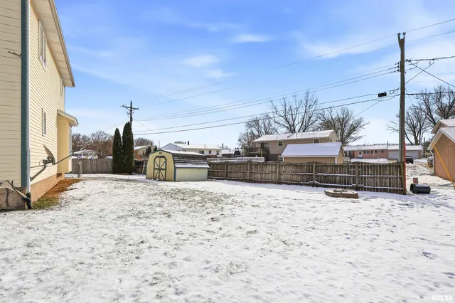 $289,000 | 313 Sullivan Drive, Colona, IL 61241