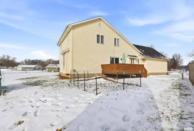 $289,000 | 313 Sullivan Drive, Colona, IL 61241