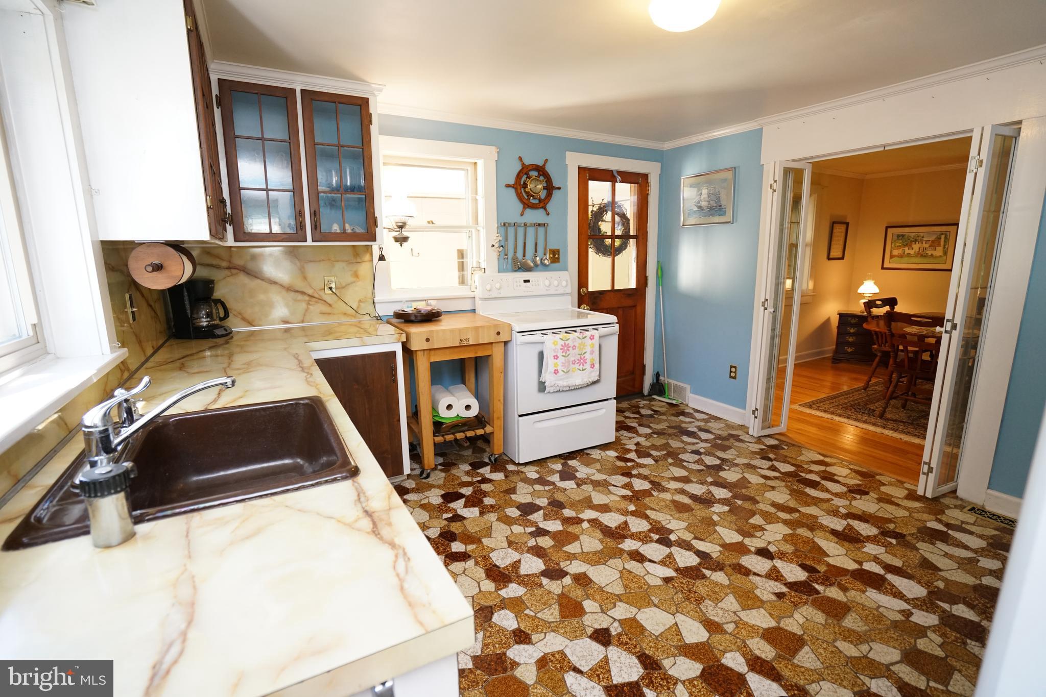 877 Almshouse Road Jamison, PA 18929 - Photo 11 of 43 Spacious kitchen