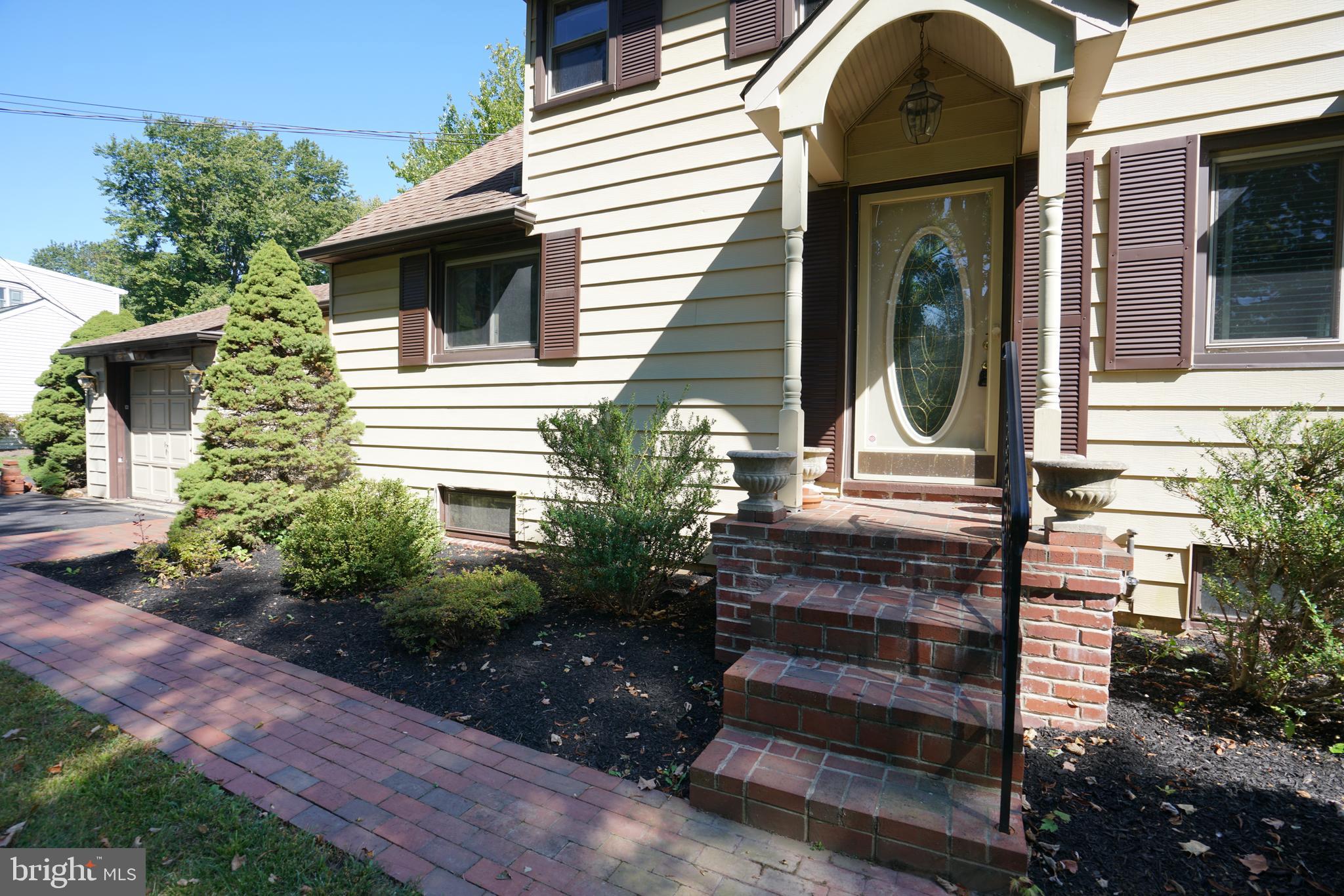 877 Almshouse Road Jamison, PA 18929 - Photo 3 of 43 Brick walkway