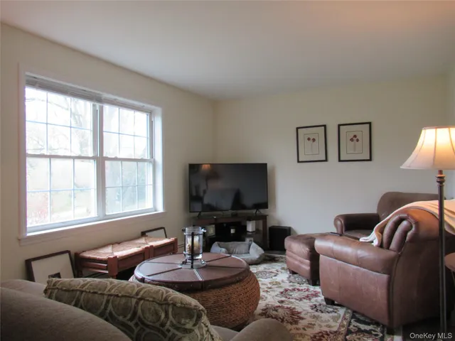 $3,250 | 63 River Road, Unit A, Pawling, NY 12564