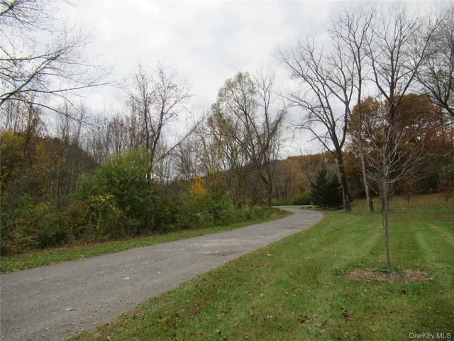 $3,250 | 63 River Road, Unit A, Pawling, NY 12564