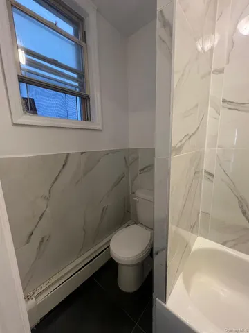 $2,700 | 21 Knowles Street, Unit 2W, Yonkers, NY 10705