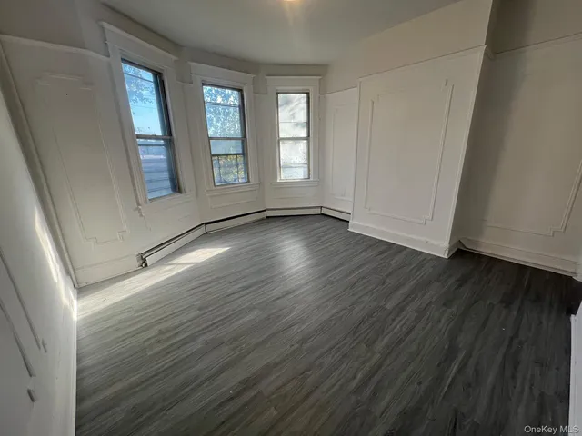 $2,700 | 21 Knowles Street, Unit 2W, Yonkers, NY 10705