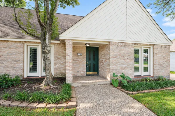 $2,600 | 11307 Wickersham Lane, Houston, TX 77077