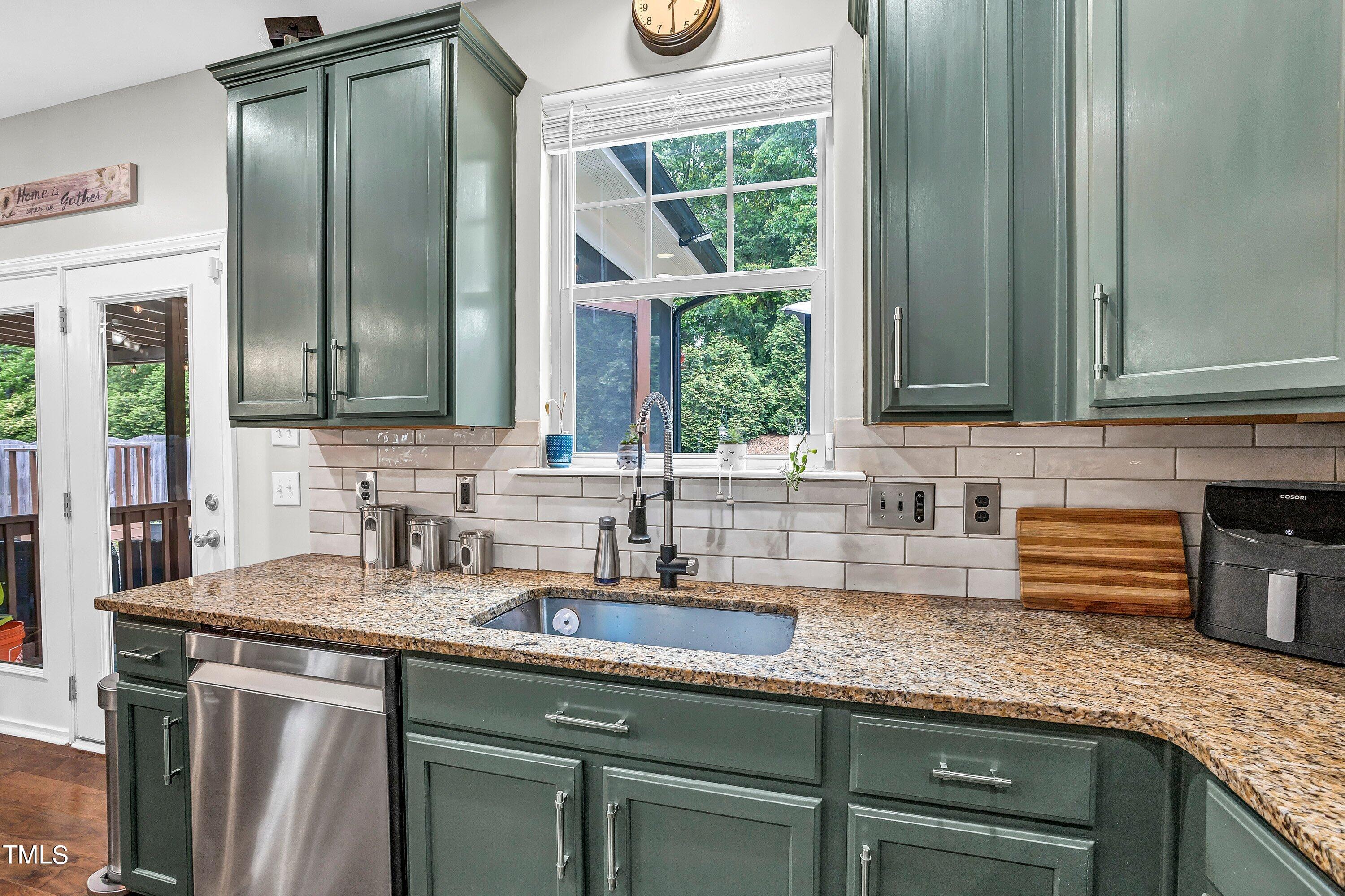 2432 Everstone Road Wake Forest, NC 27587 - Photo 12 of 43 1000009772