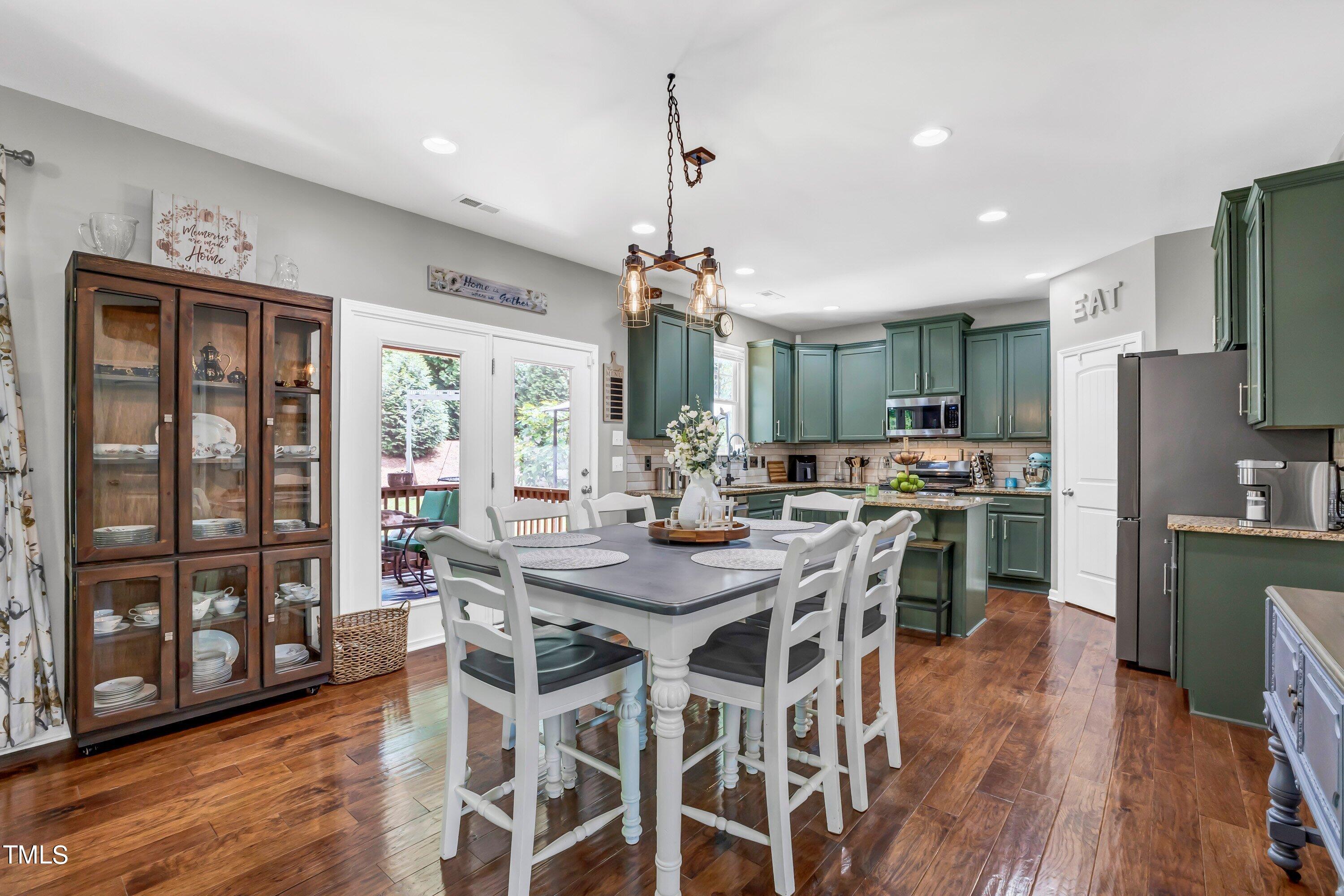 2432 Everstone Road Wake Forest, NC 27587 - Photo 9 of 43 1000009769