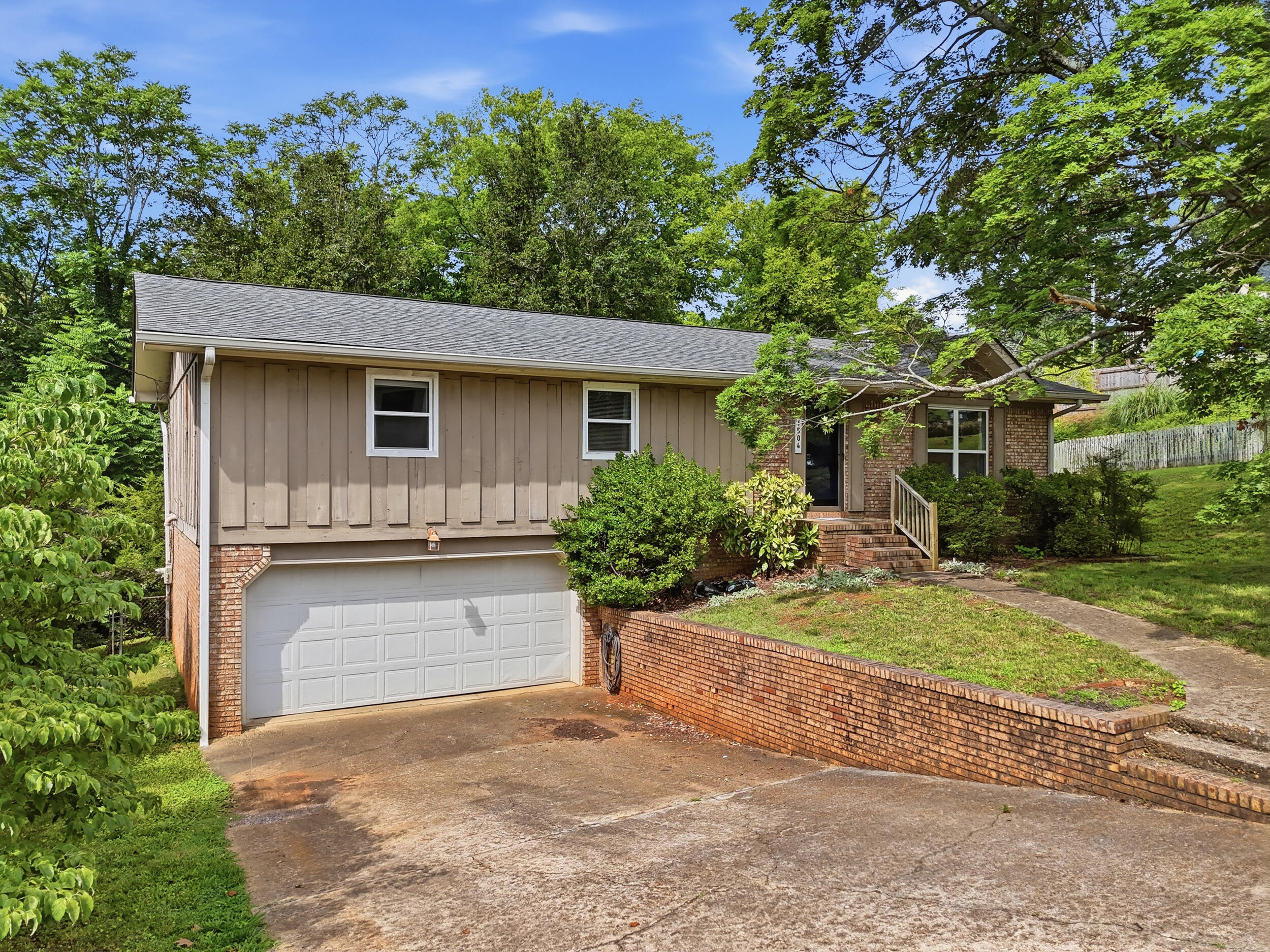 1504 Ridge Point Road Hixson, TN 37343 - Photo 34 of 34 032_dji_20260616110000_0628_d