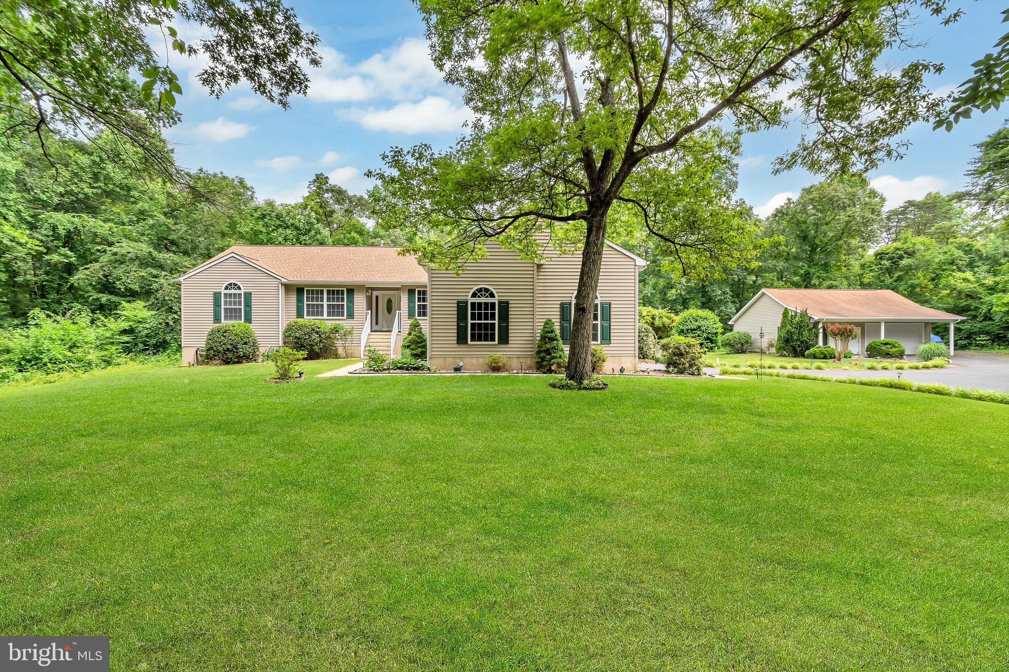900 Harwood Road Davidsonville, MD 21035 - Photo 1 of 37 Welcome to 900 Harwood Road!