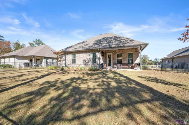 $419,995 | 30620 Blue Wing Crescent, Springfield, LA 70462