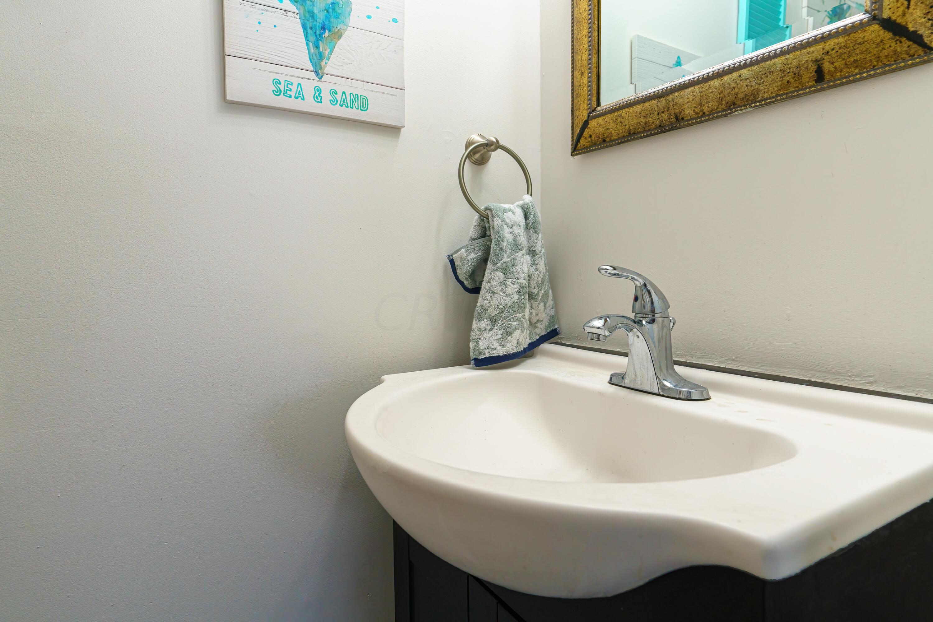6337 South Sunbury Road Westerville, OH 43081 - Photo 25 of 28 Half Bath