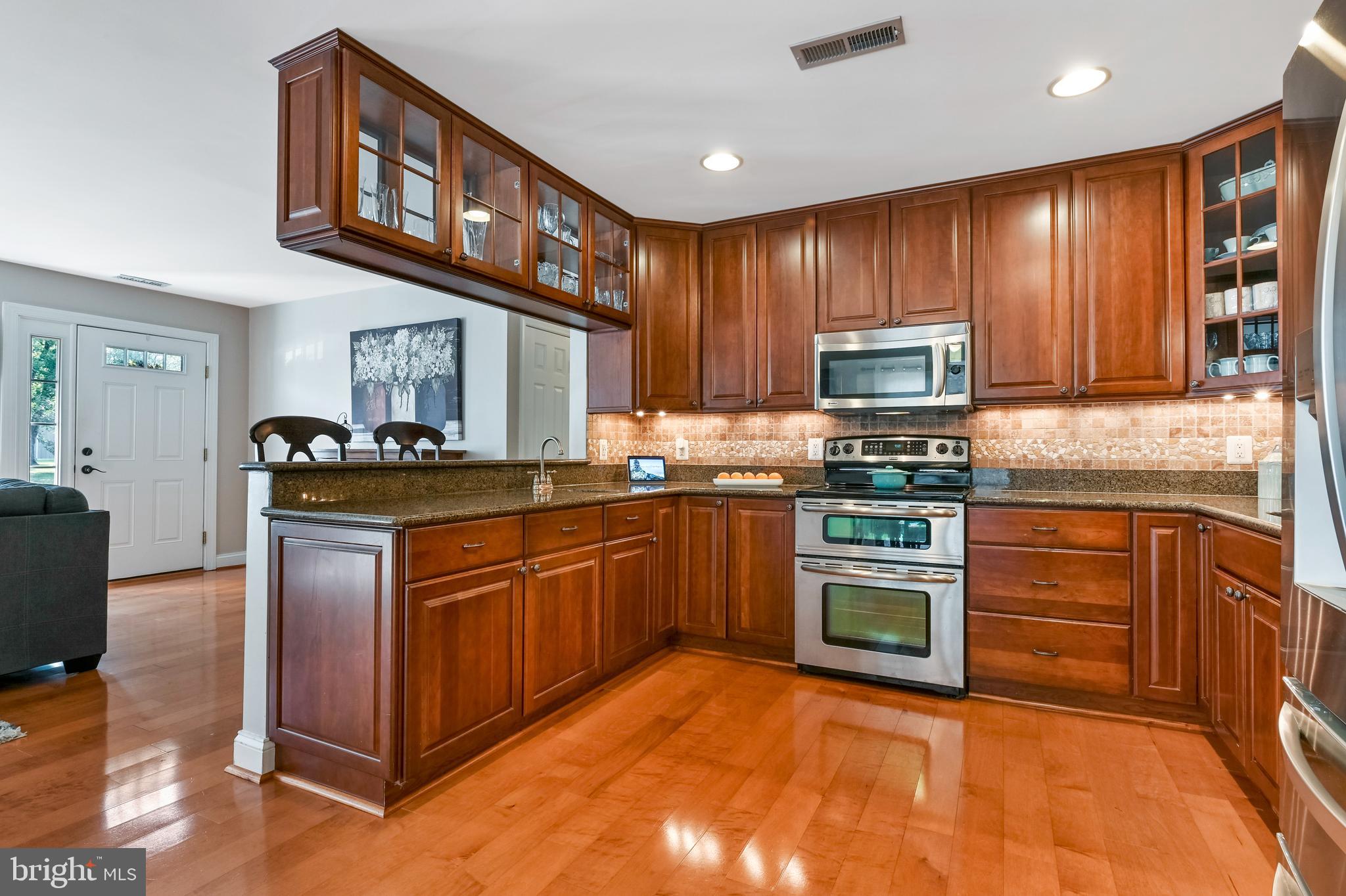 128 Washington Road Edgewater, MD 21037 - Photo 15 of 54