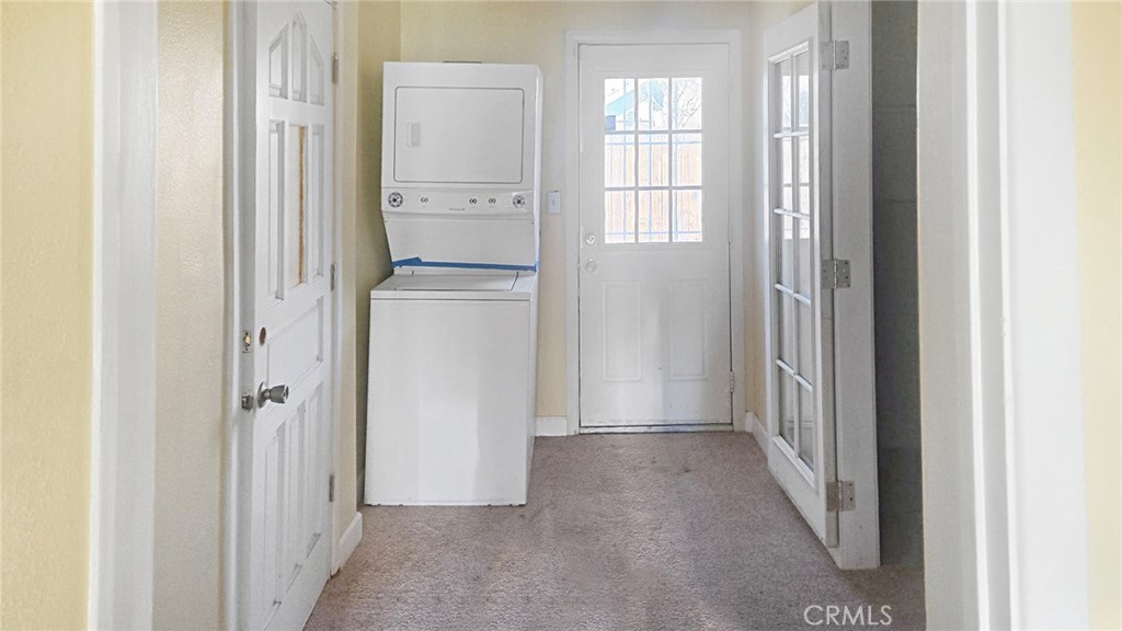 118 West Wilson Avenue Ridgecrest, CA 93555 - Photo 6 of 8 a view of a bathroom with a sink and mirror