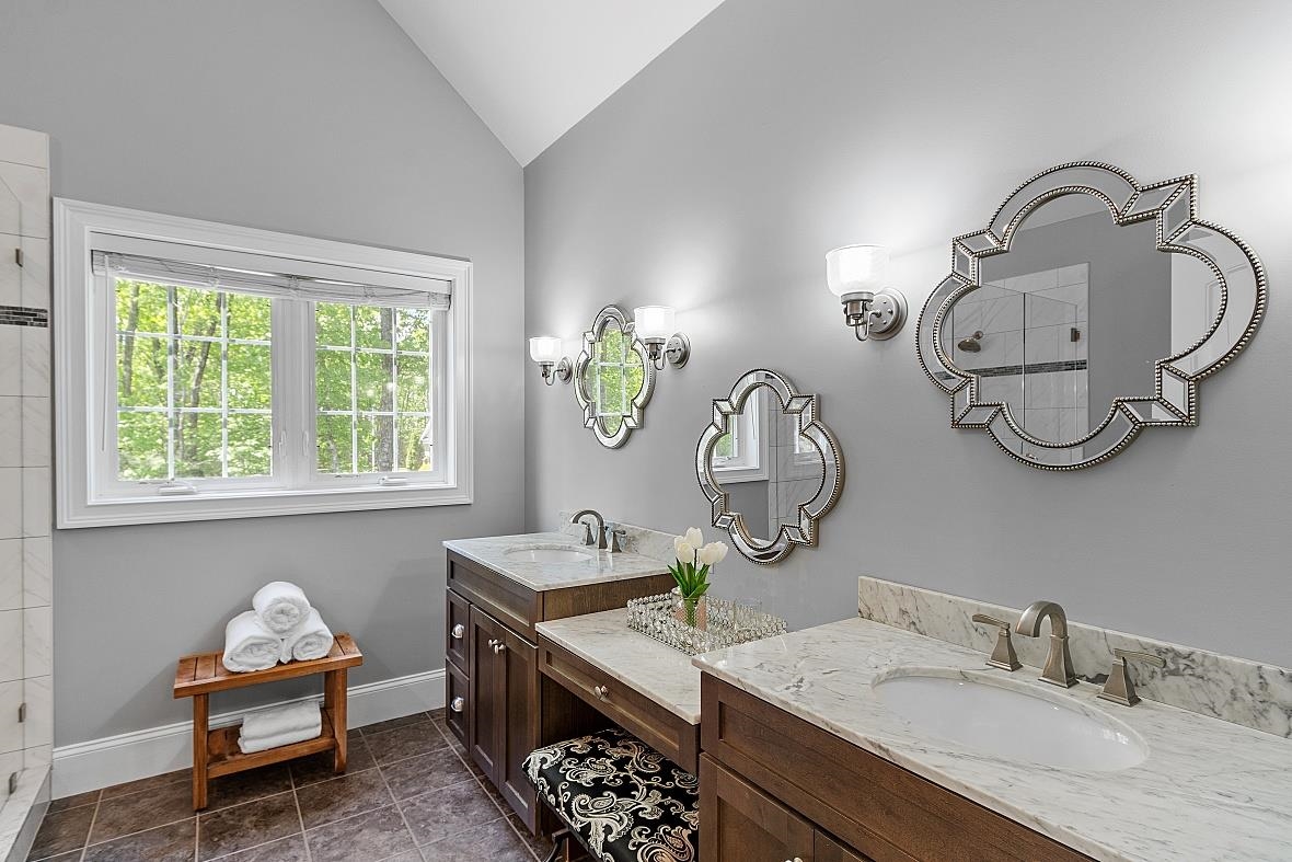 49 London Bridge Road Windham, NH 03087 - Photo 27 of 40