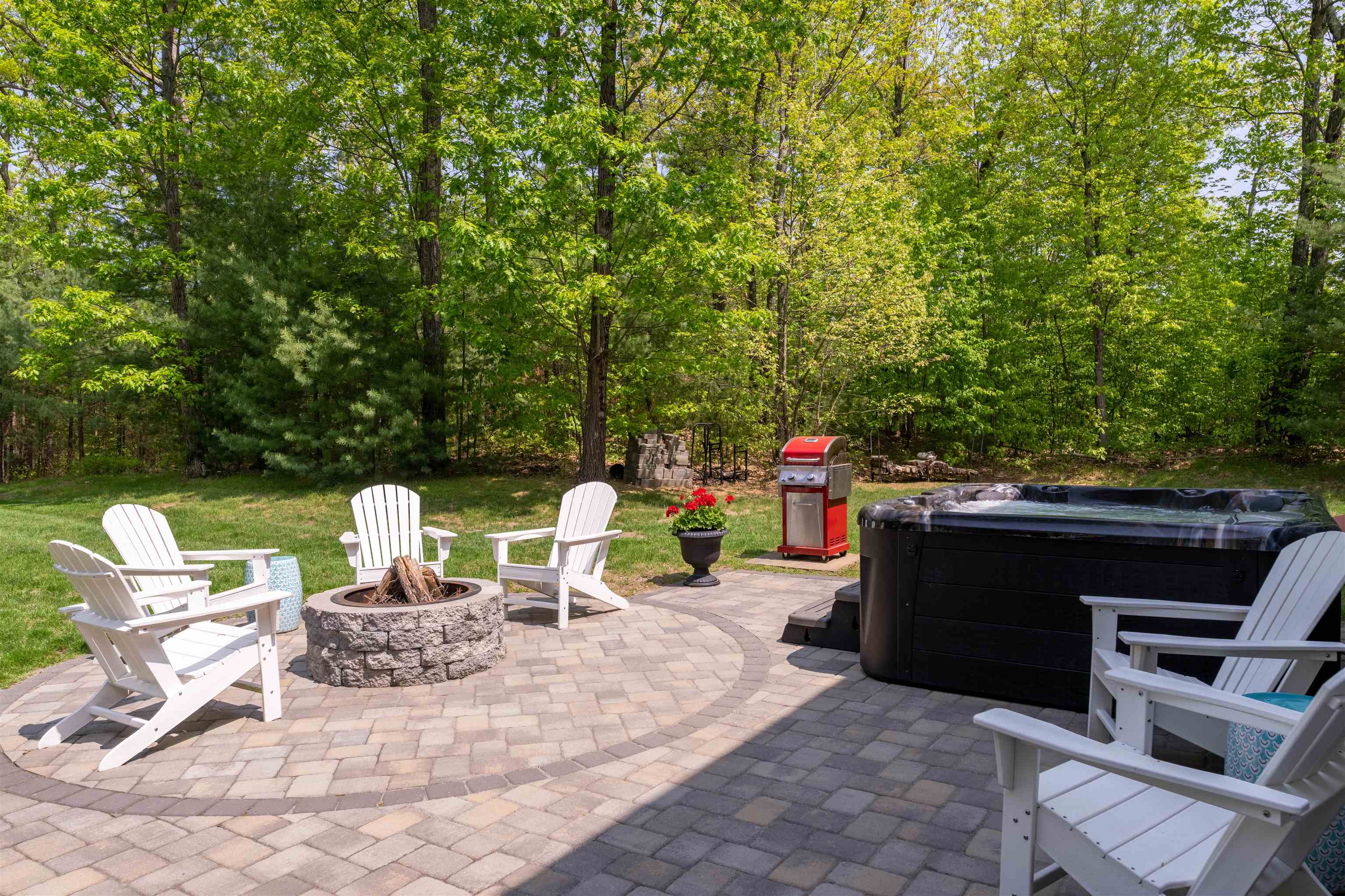 49 London Bridge Road Windham, NH 03087 - Photo 33 of 40