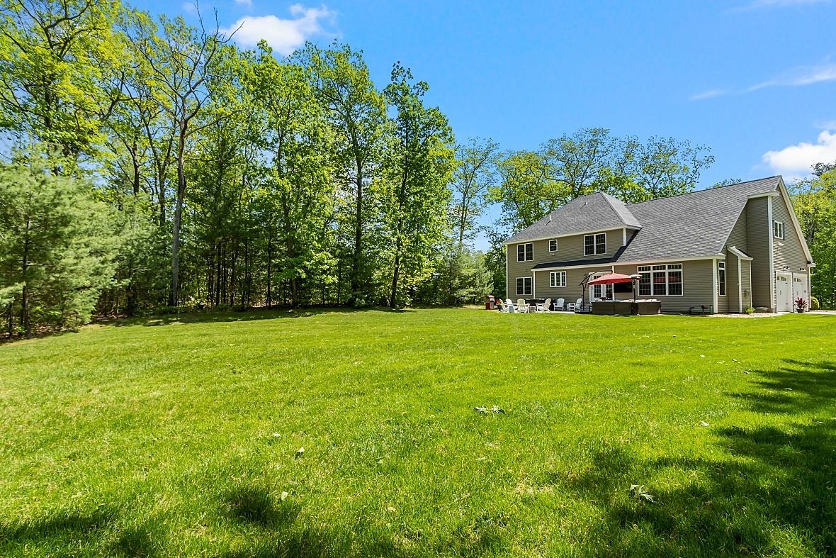 49 London Bridge Road Windham, NH 03087 - Photo 37 of 40