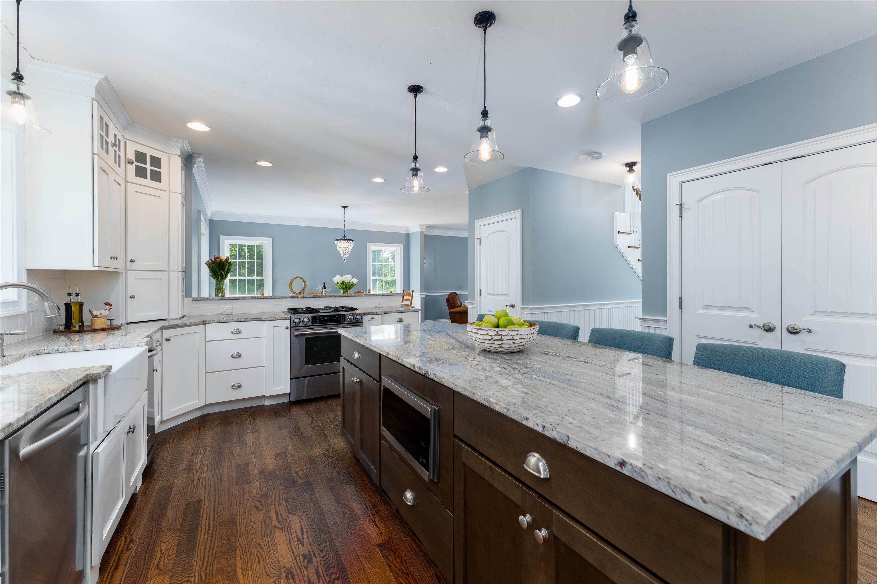 49 London Bridge Road Windham, NH 03087 - Photo 8 of 40