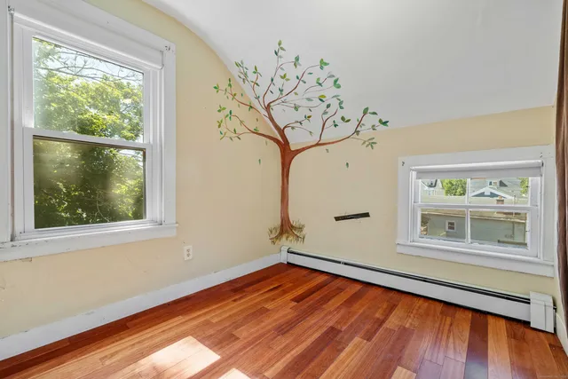 $2,000 | 7 Stillman Avenue, Stonington, CT 06379